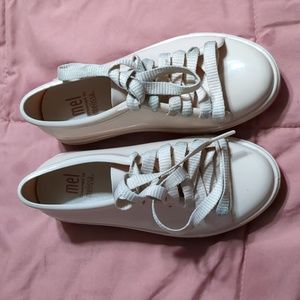 Mel Dreamed by Melissa sneaker